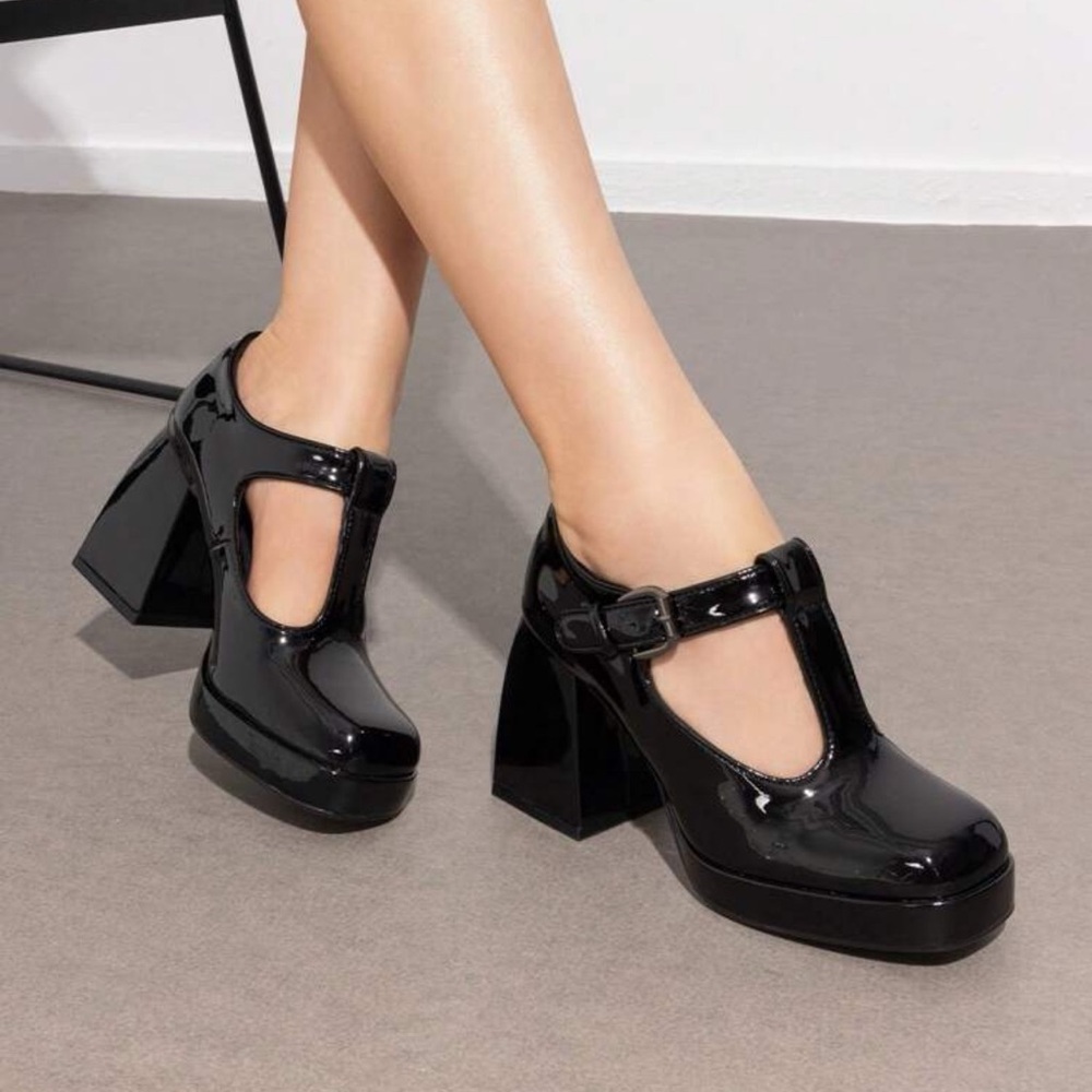 Elegant Black Patent Leather Mary Jane Heels